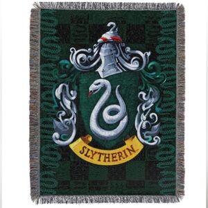 Slytherin Crest Tapestry Throw Blanket 🐍
